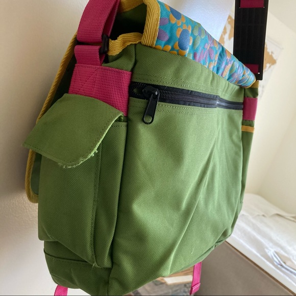 Colorful computer/book bag - Picture 3 of 5